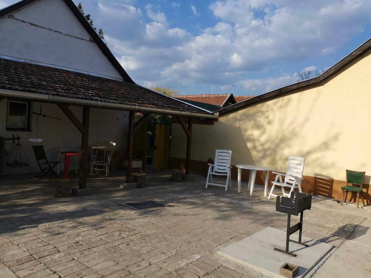 Harsfak Villa Mezokovacshaza Екстериор снимка